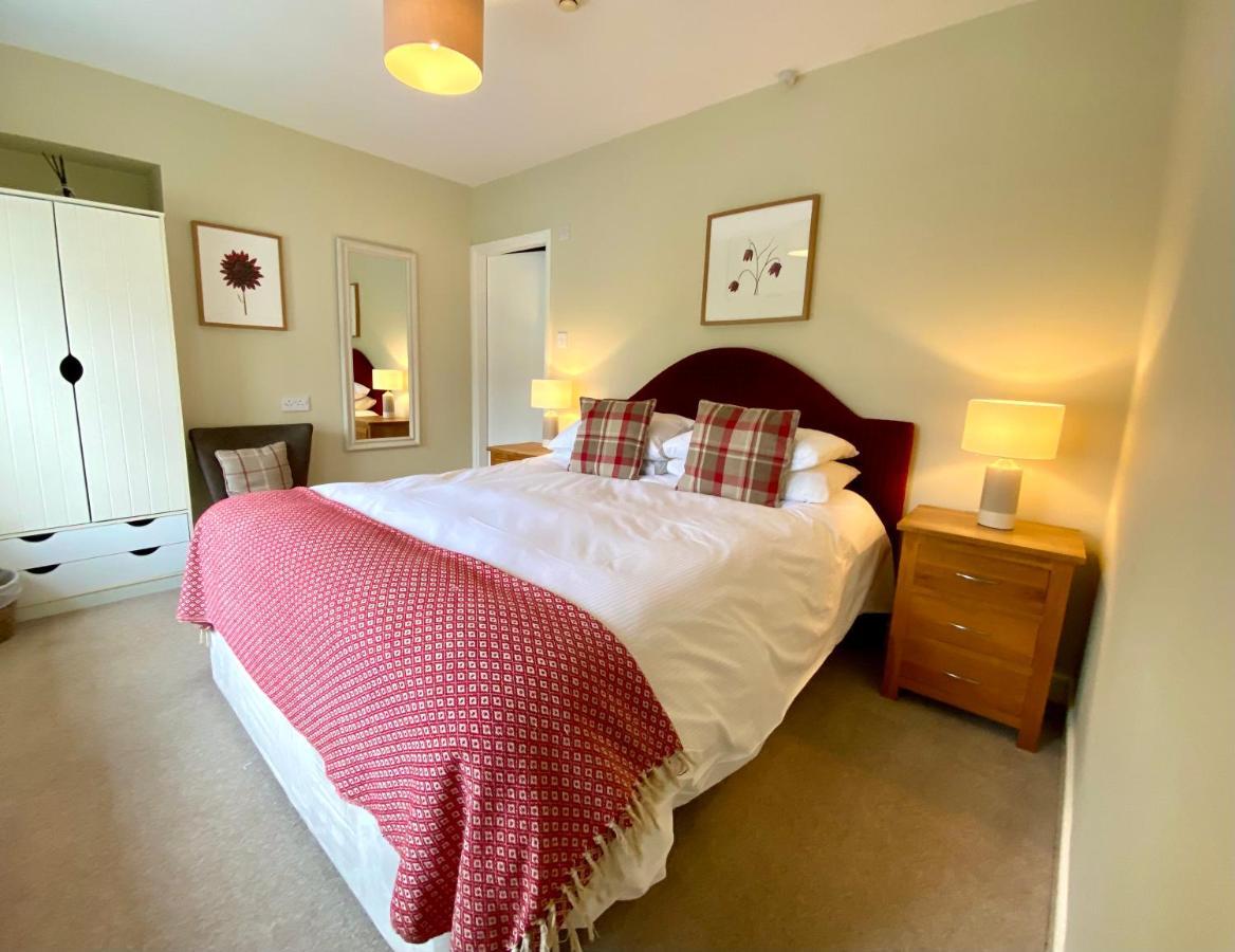 The Craven Arms Hotel Settle Bagian luar foto