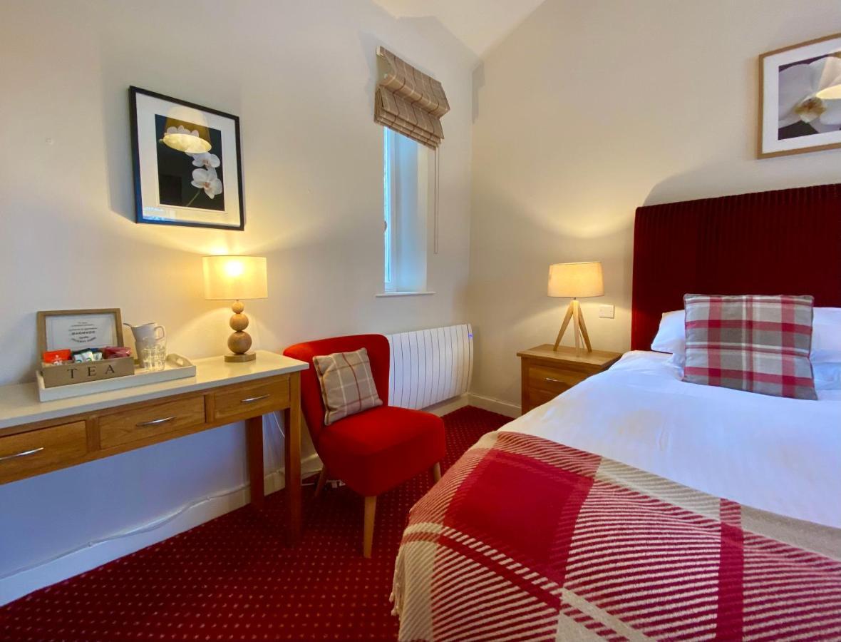 The Craven Arms Hotel Settle Bagian luar foto