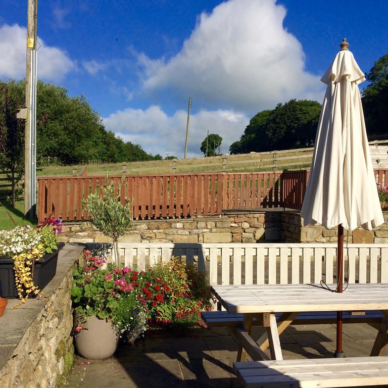 The Craven Arms Hotel Settle Bagian luar foto