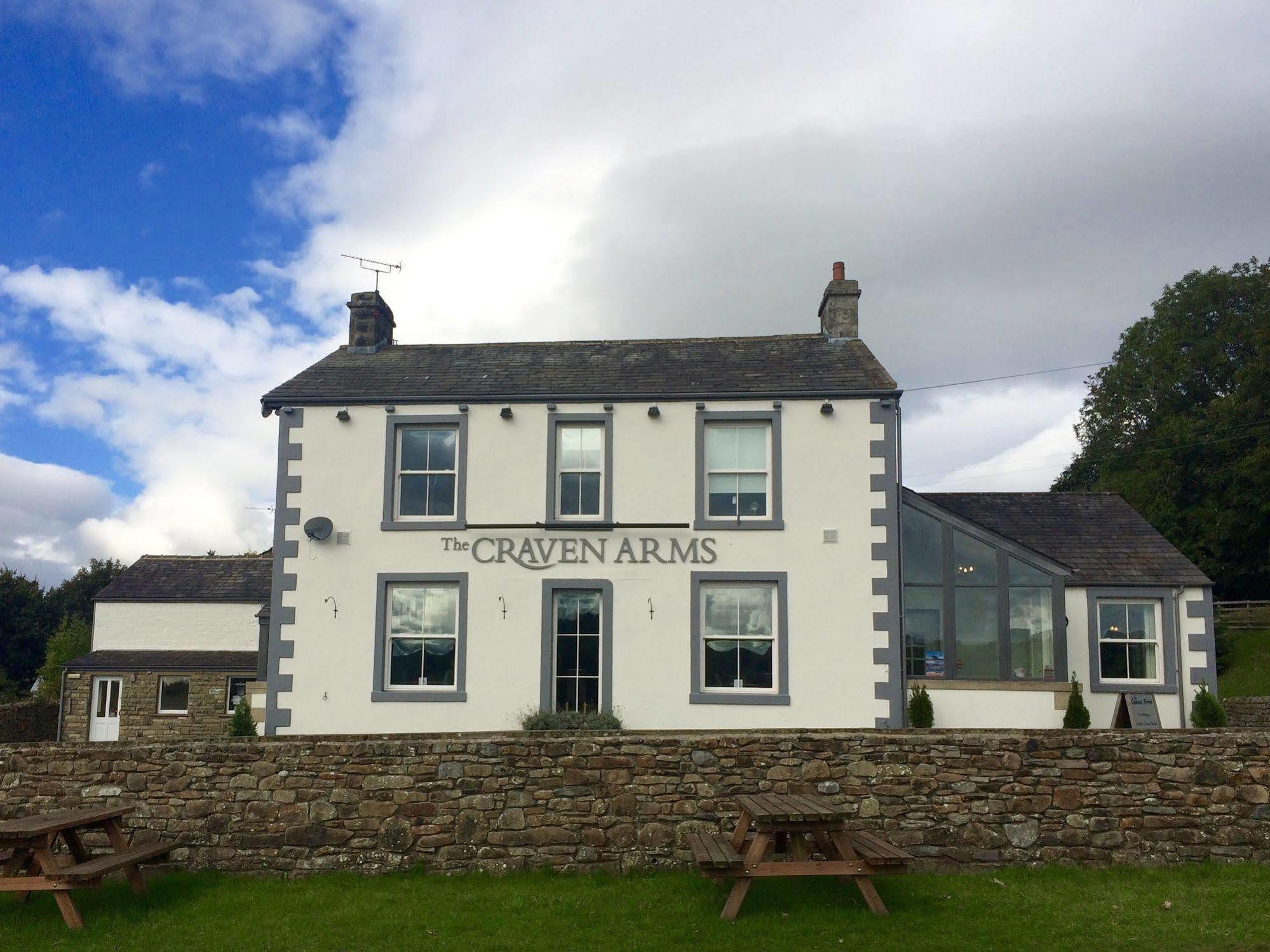The Craven Arms Hotel Settle Bagian luar foto