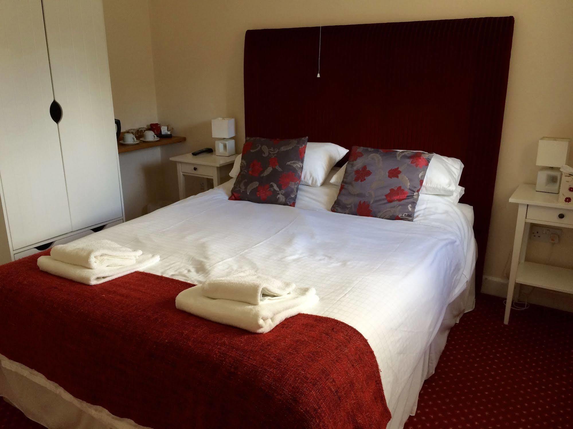 The Craven Arms Hotel Settle Bagian luar foto
