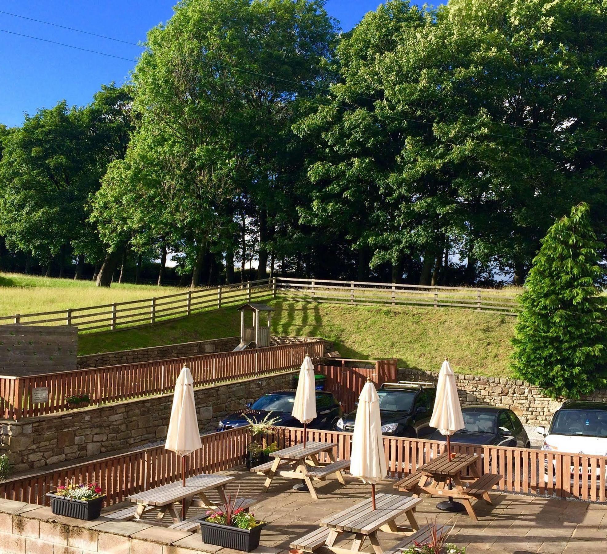 The Craven Arms Hotel Settle Bagian luar foto
