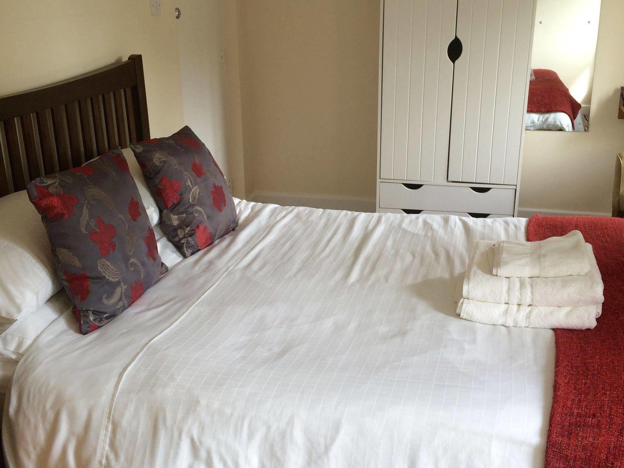 The Craven Arms Hotel Settle Bagian luar foto